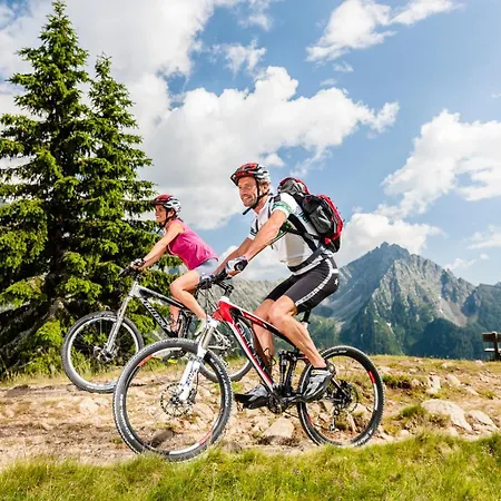 Hotel Tyrol 3*